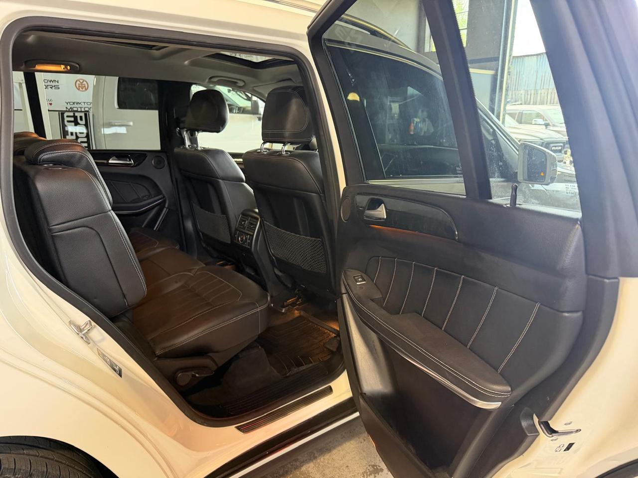 2013 Mercedes-Benz GL-Class GL 350 BlueTec Photo