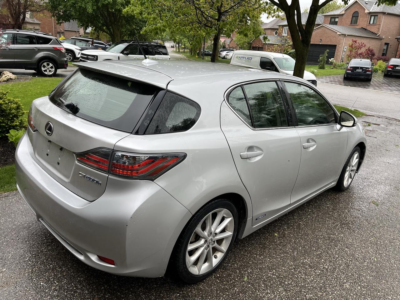 2012 Lexus CT 200h CT 200 HYBRID-TOP OF THE LINE! FULLY EQUIPPED! Photo2