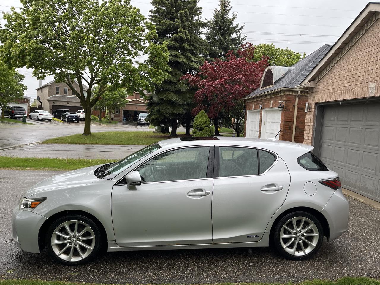 2012 Lexus CT 200h CT 200 HYBRID-TOP OF THE LINE! FULLY EQUIPPED! Photo4