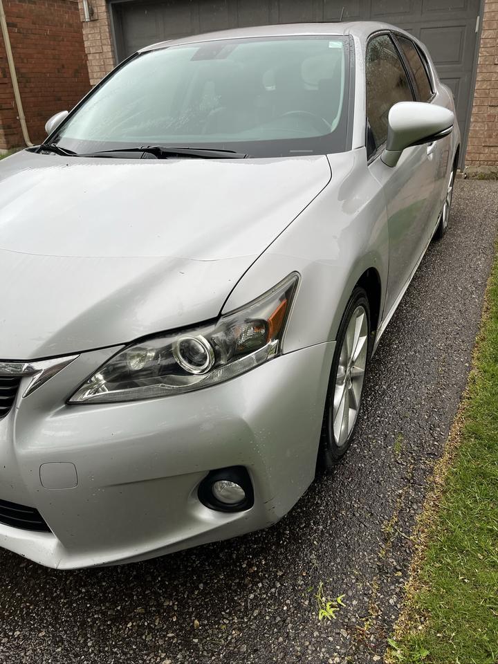 2012 Lexus CT 200h CT 200 HYBRID-TOP OF THE LINE! FULLY EQUIPPED! Photo