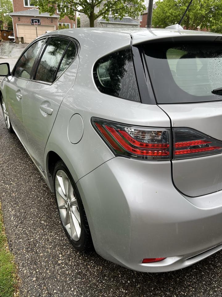 2012 Lexus CT 200h CT 200 HYBRID-TOP OF THE LINE! FULLY EQUIPPED! Photo