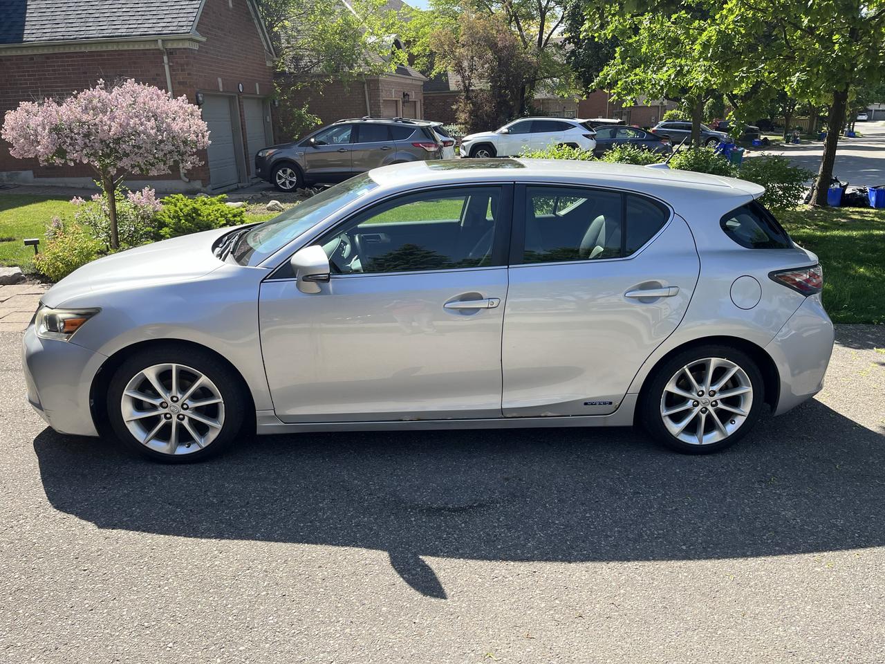 2012 Lexus CT 200h CT 200 HYBRID-TOP OF THE LINE! FULLY EQUIPPED! ONLUY $6,999.00!! Photo