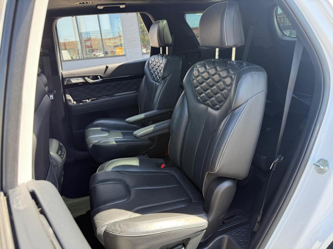2020 Hyundai PALISADE LIMITED/ AWD V6/ FULLY LOADED/ 7 PASSENGER/ HUD Photo