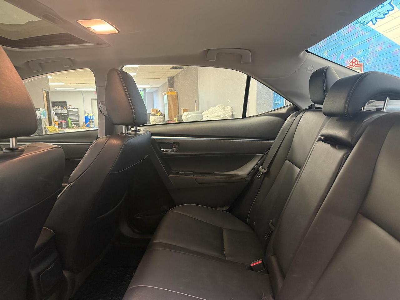 2015 Toyota Corolla 4dr Sdn Man Photo