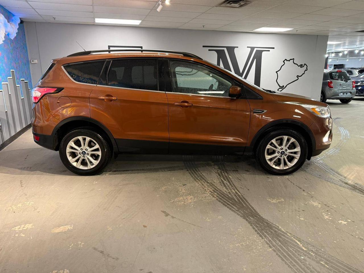 2017 Ford Escape 4WD 4dr SE, 13 DEALER SERVICE RECORDS Photo