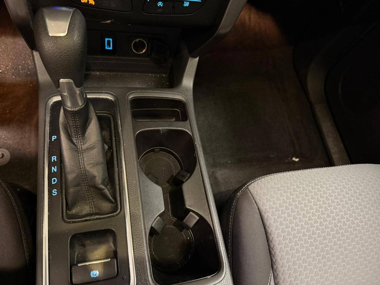 2017 Ford Escape 4WD 4dr SE, 13 DEALER SERVICE RECORDS Photo