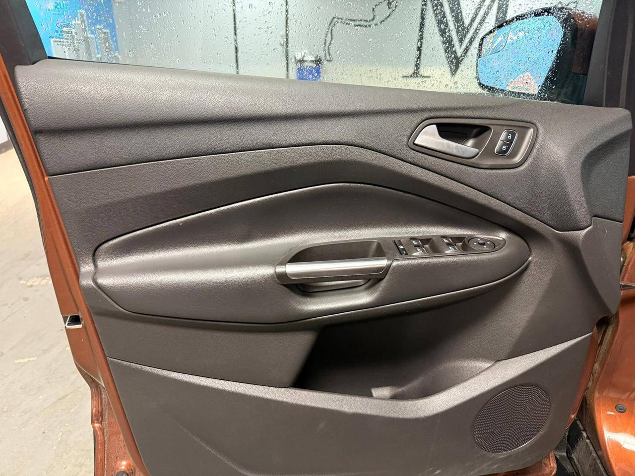 2017 Ford Escape 4WD 4dr SE, 13 DEALER SERVICE RECORDS Photo