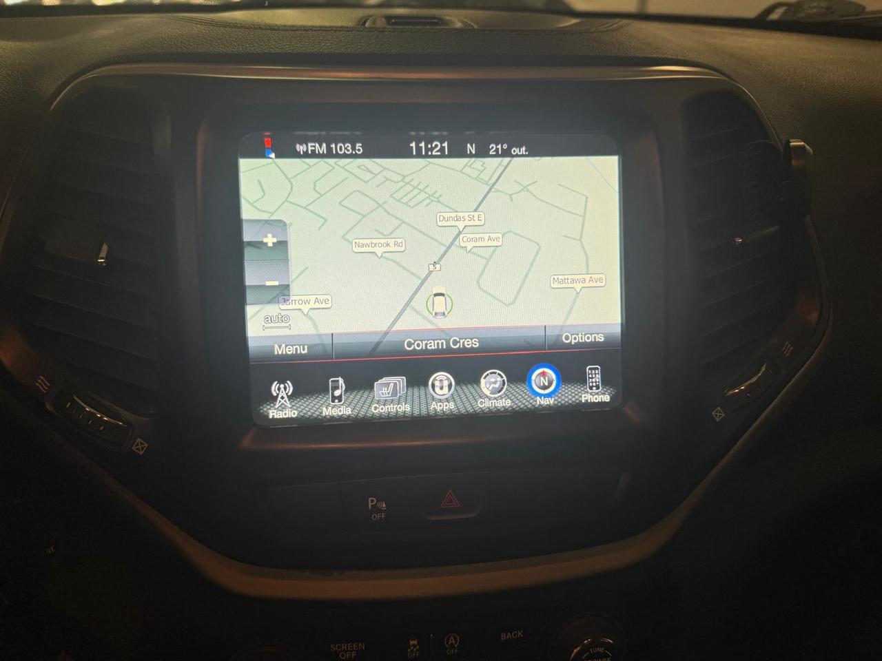 2018 Jeep Cherokee North Special Edition 4x4 , 24 DEALER SERVICE RECORDS Photo