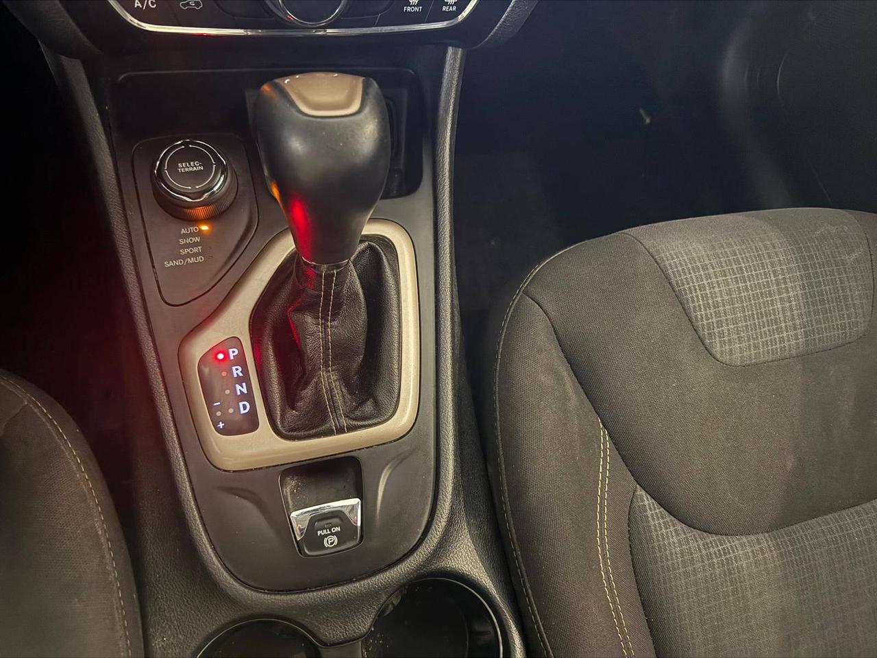 2018 Jeep Cherokee North Special Edition 4x4 , 24 DEALER SERVICE RECORDS Photo