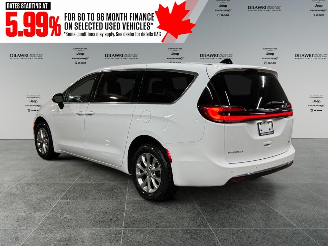 2023 Chrysler Pacifica TOURING L AWD Photo