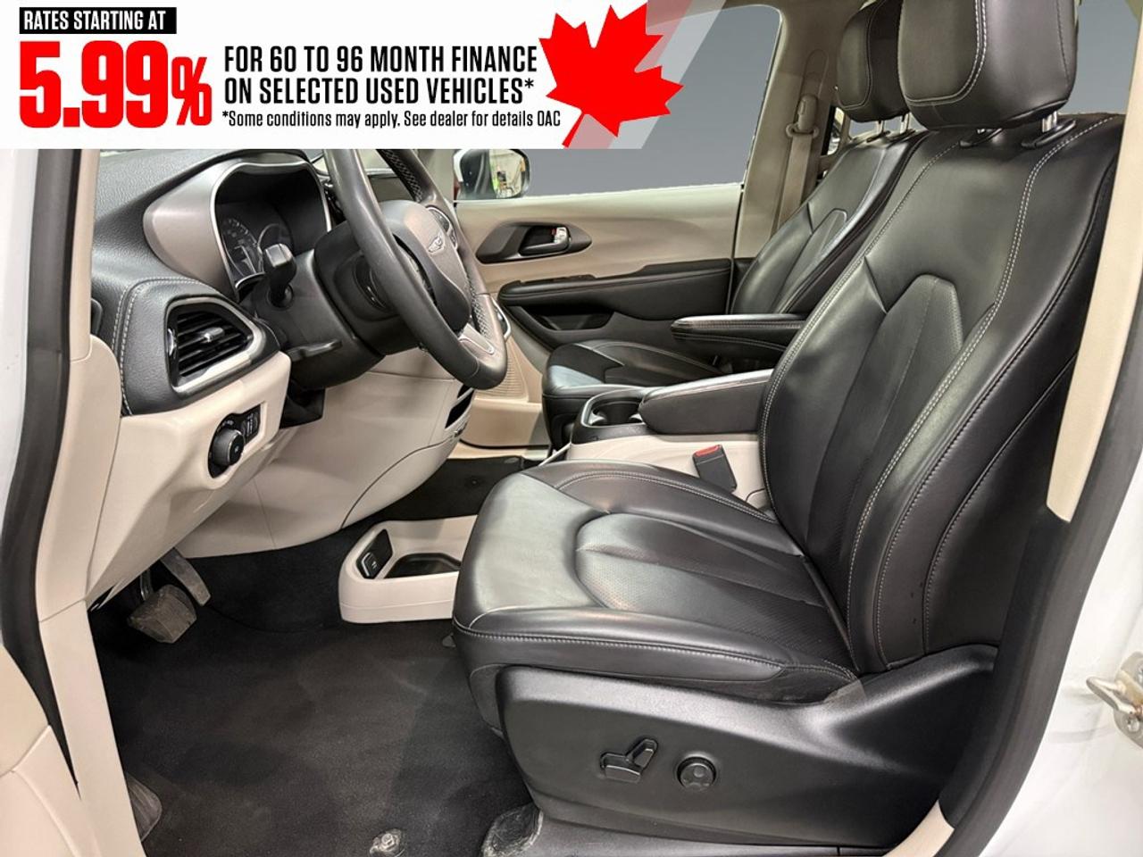 2023 Chrysler Pacifica TOURING L AWD Photo