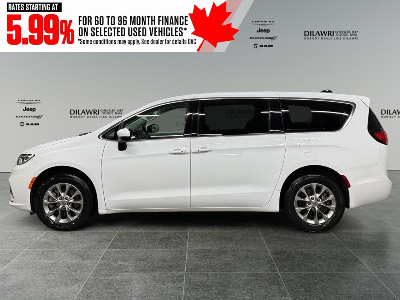2023 Chrysler Pacifica TOURING L AWD Photo