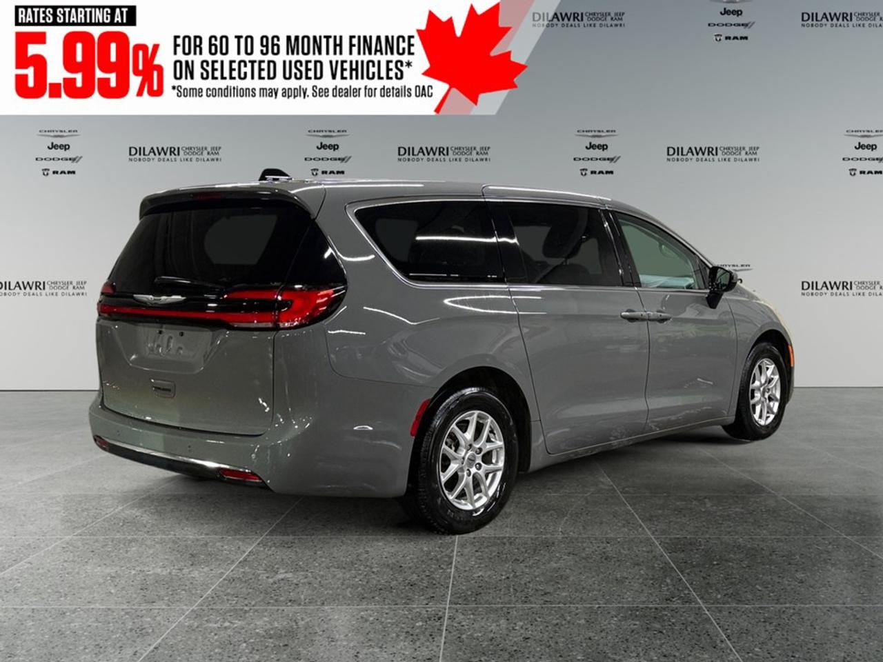 2023 Chrysler Pacifica Touring L FWD Photo