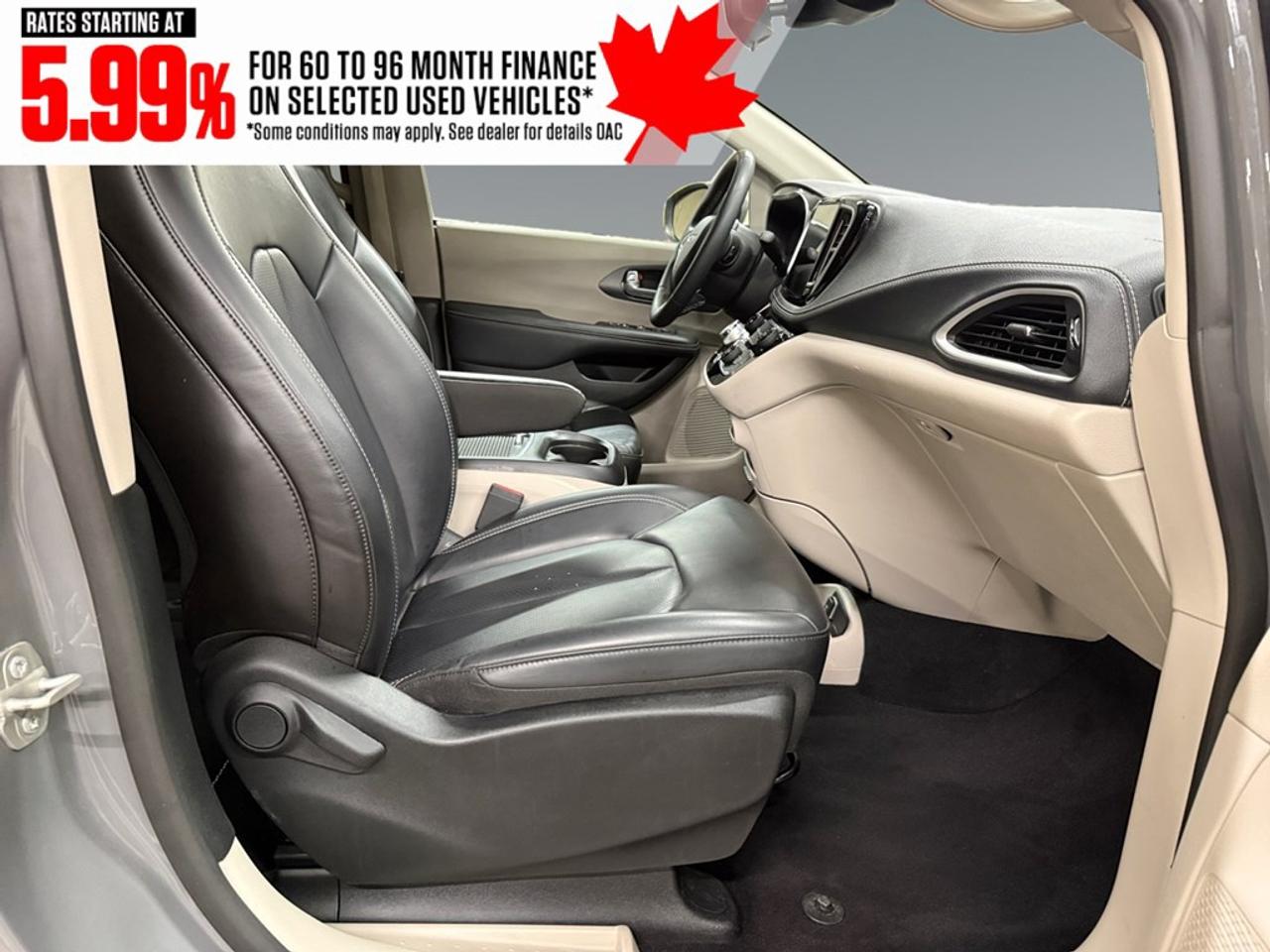 2023 Chrysler Pacifica Touring L FWD Photo