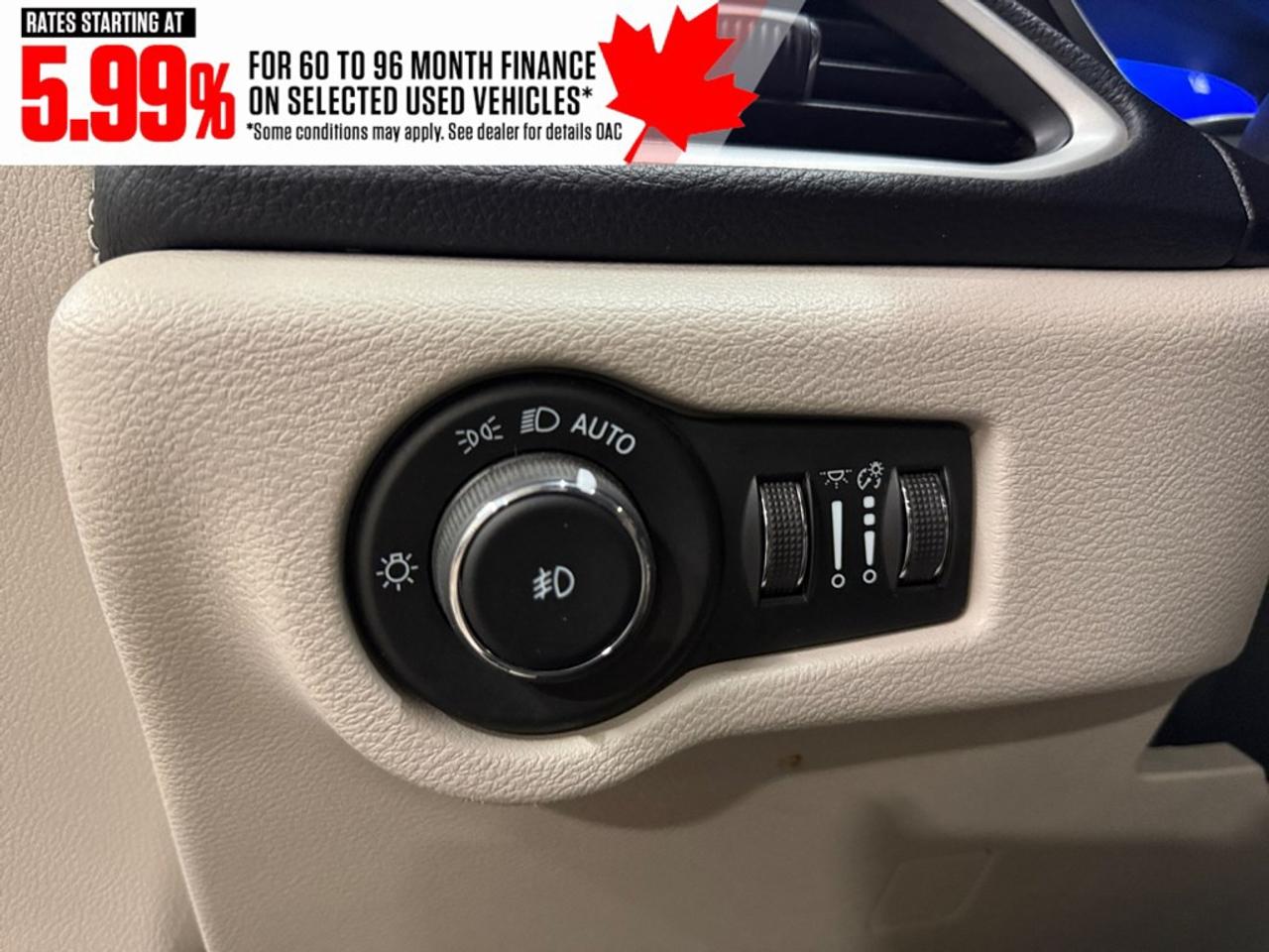 2023 Chrysler Pacifica Touring L FWD Photo