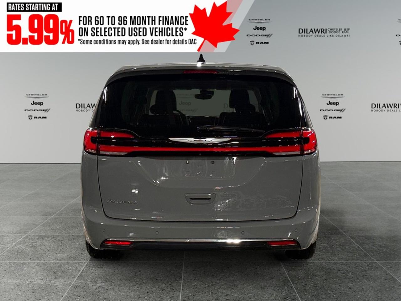2023 Chrysler Pacifica Touring L FWD Photo