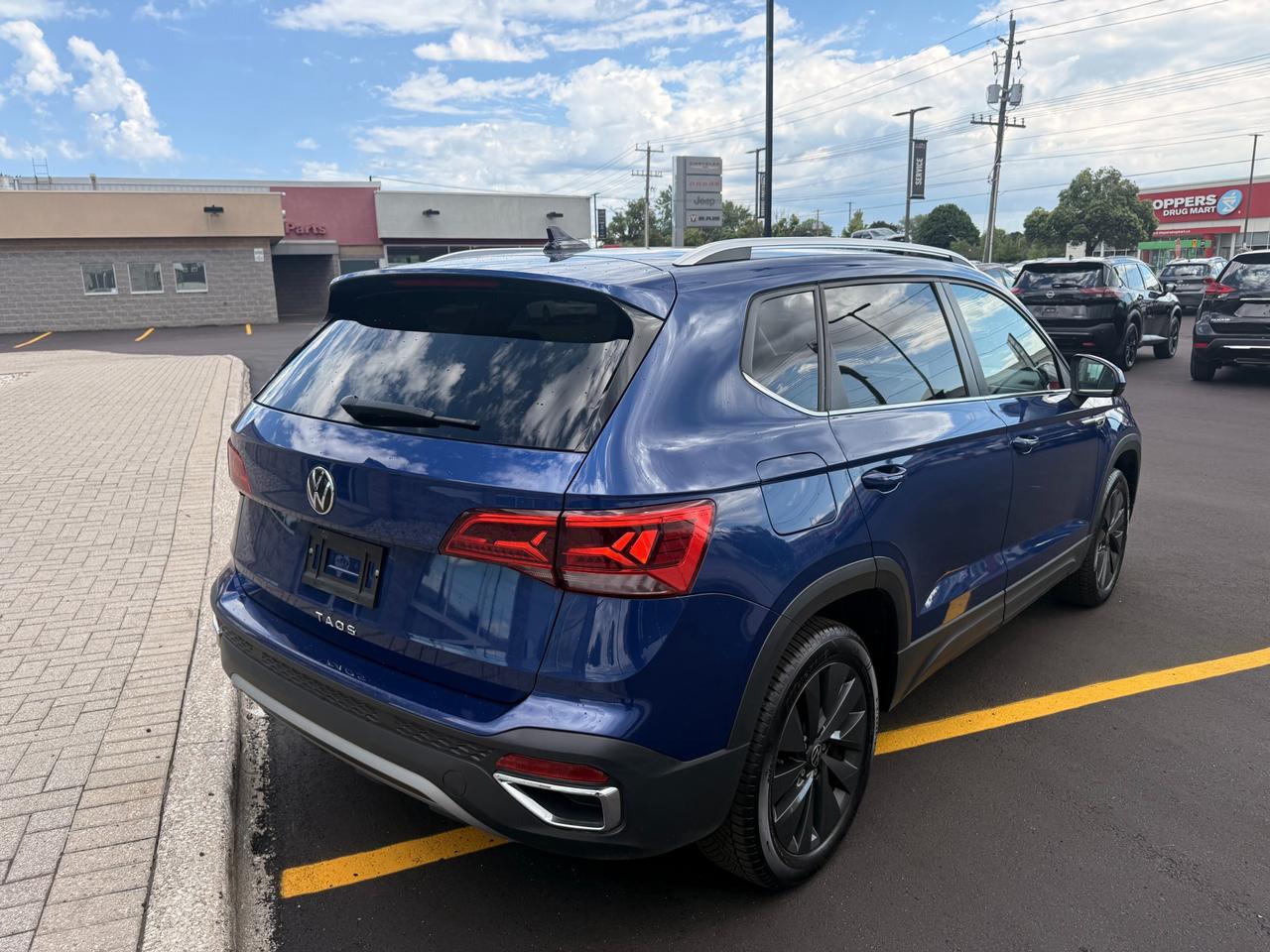2024 Volkswagen Taos Comfortline Photo