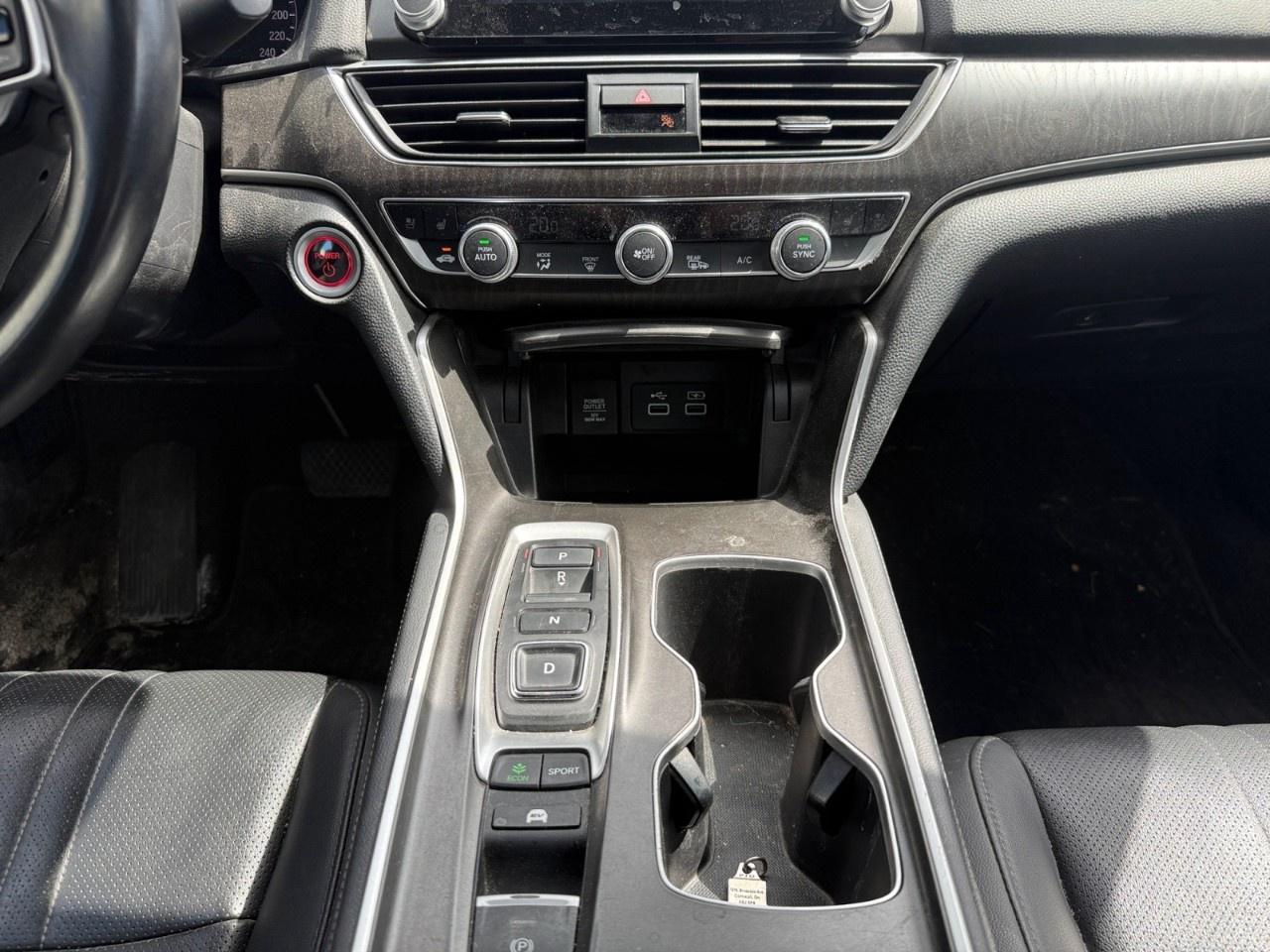 2022 Honda Accord Hybrid Touring CVT Hybrid Sedan Photo