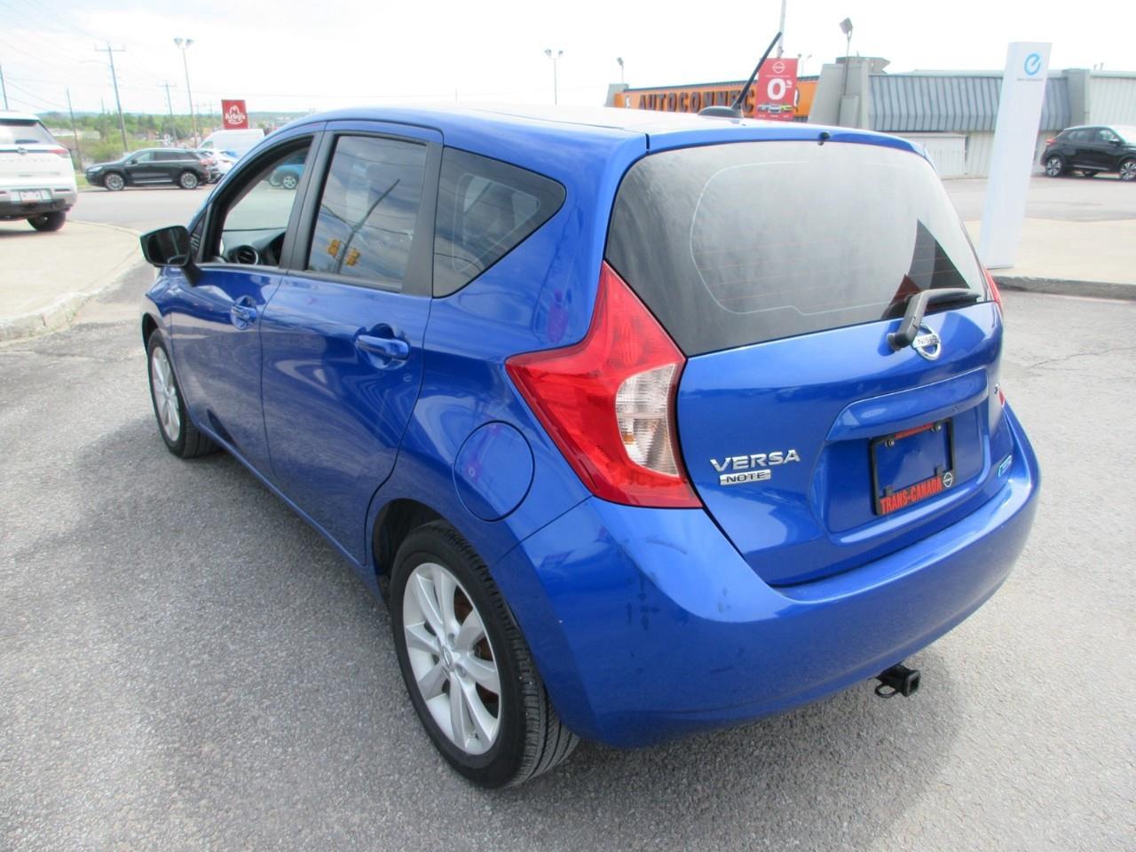 2015 Nissan Versa Note Photo2