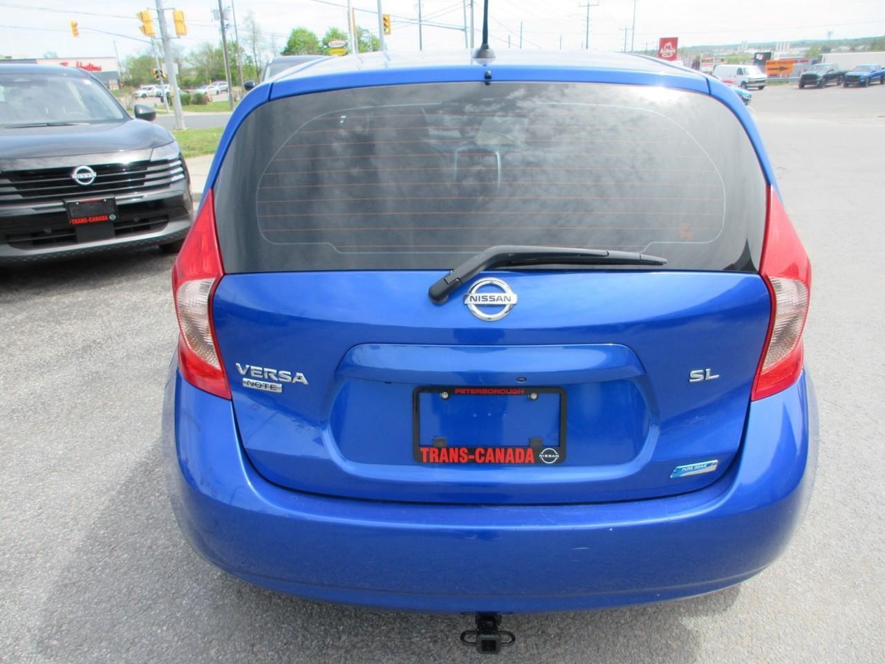 2015 Nissan Versa Note Photo3