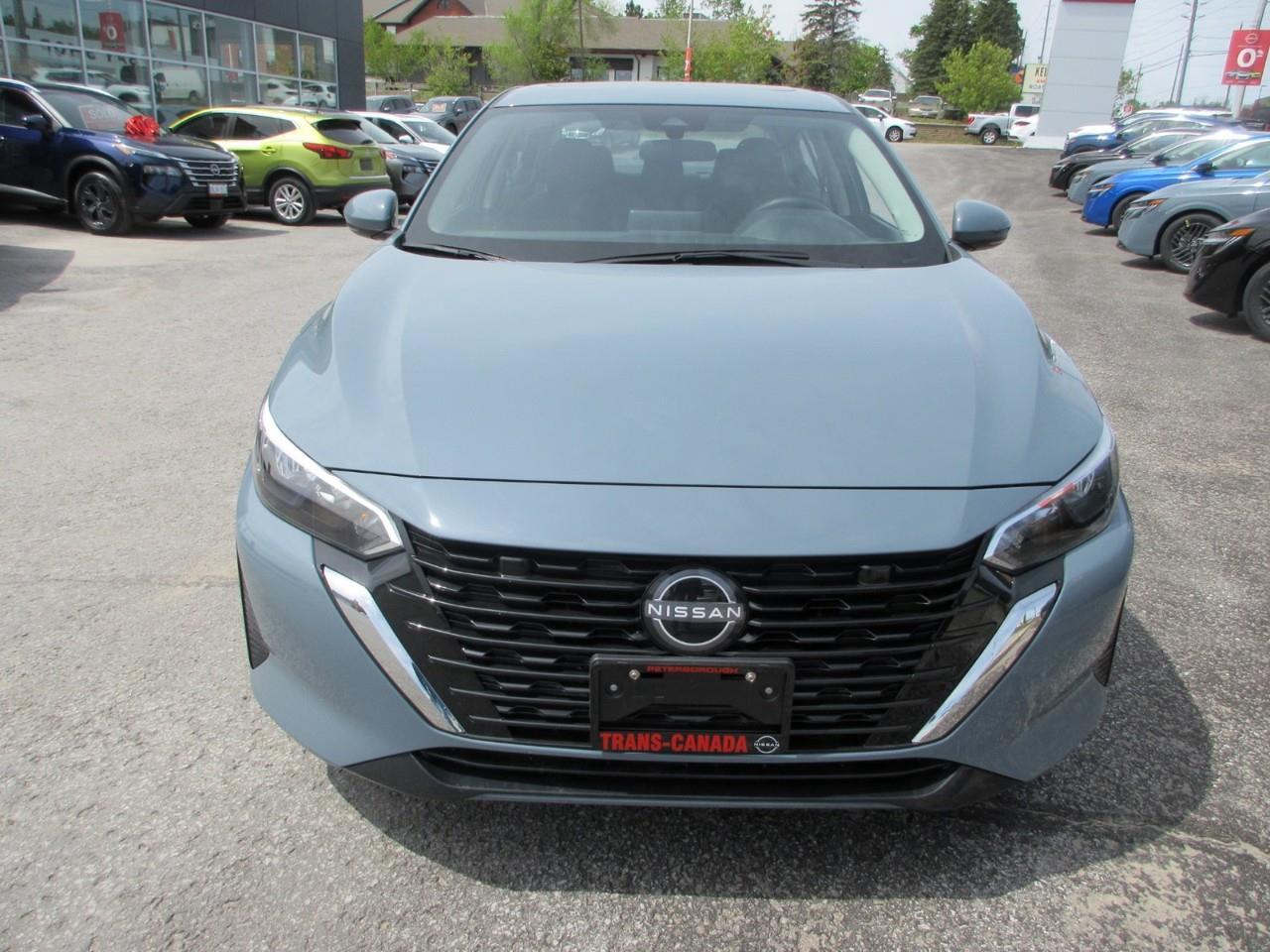 2025 Nissan Sentra SV Photo