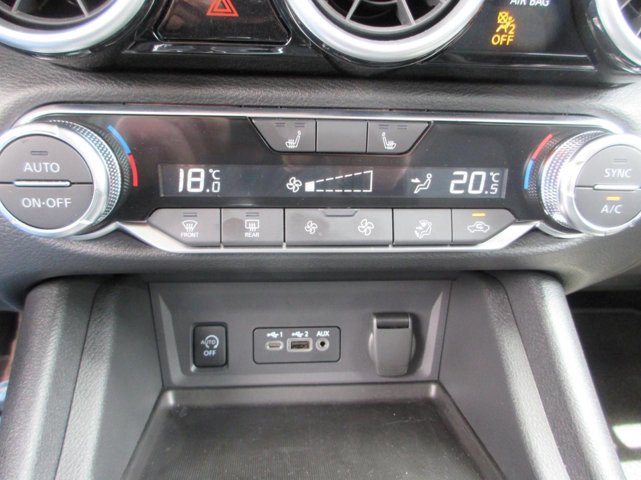 2025 Nissan Sentra SV Photo