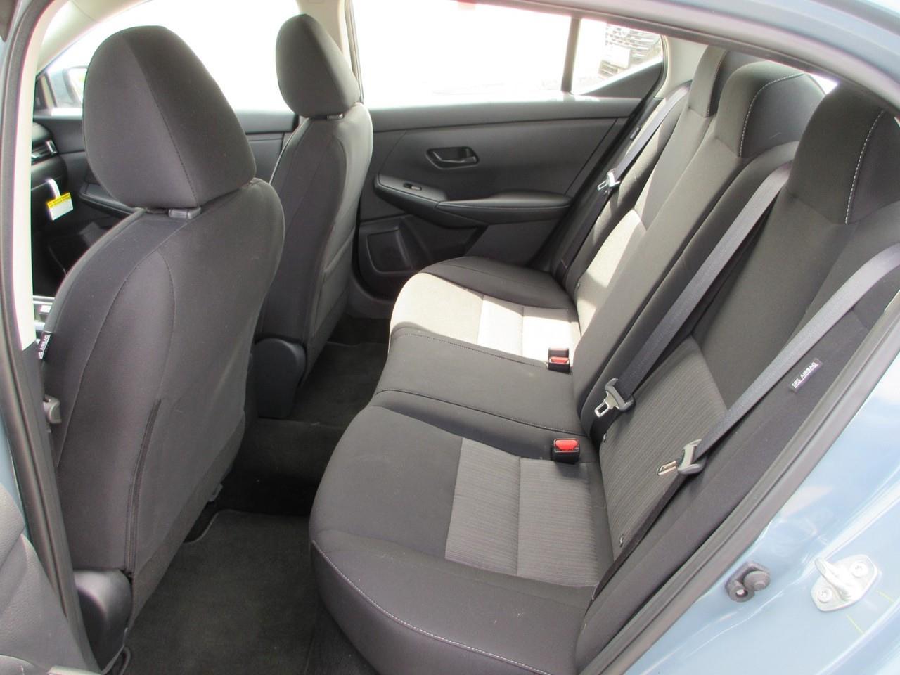 2025 Nissan Sentra SV Photo