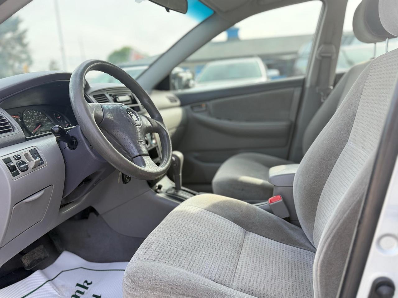 2005 Toyota Corolla CE Photo