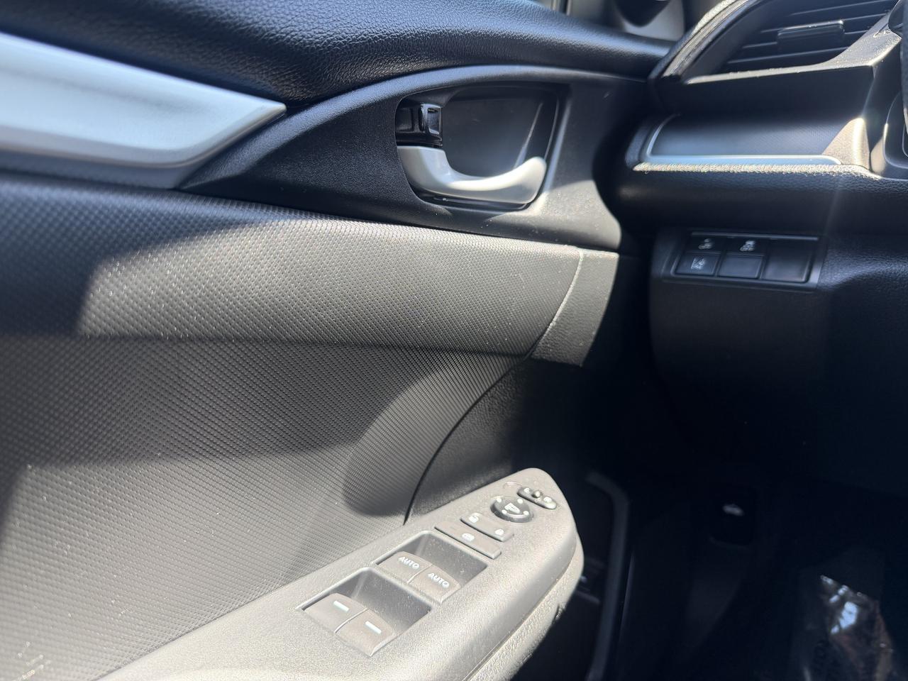2019 Honda Civic Sedan LX CVT Photo