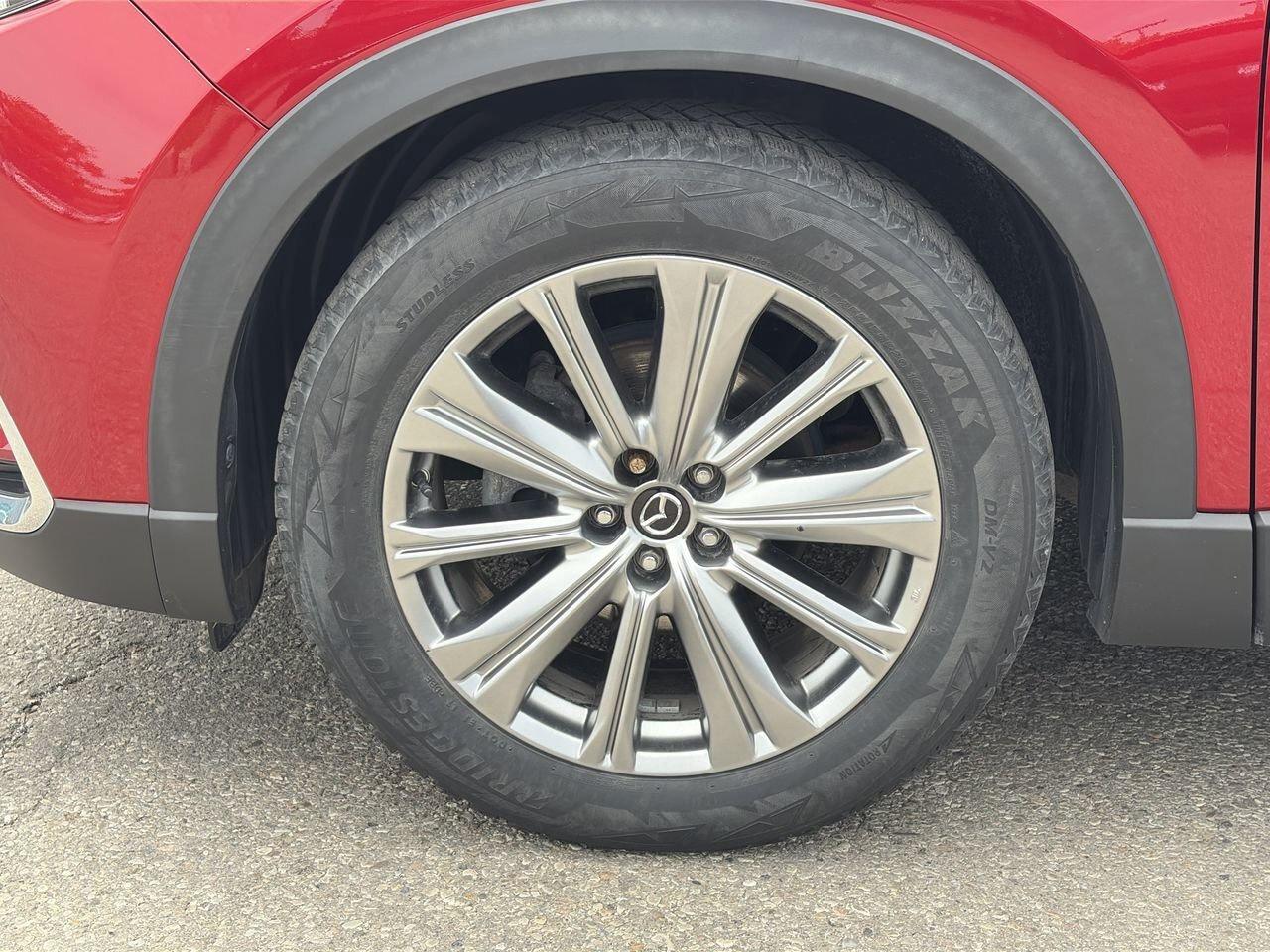 2022 Mazda CX-9 Signature CLEAN CARFAX | CPO ELIGIBLE | ONE OWNER Photo