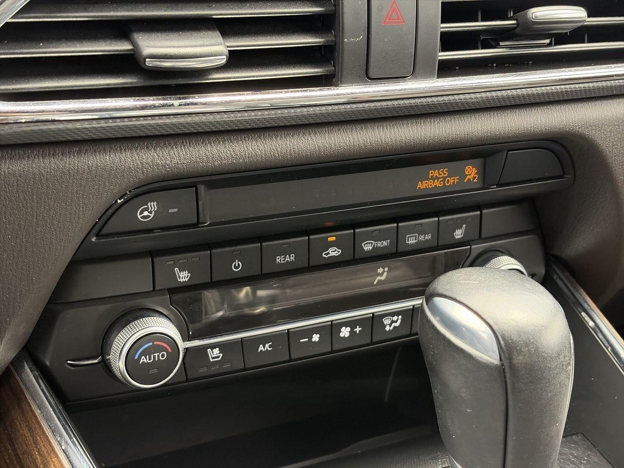 2022 Mazda CX-9 Signature CLEAN CARFAX | CPO ELIGIBLE | ONE OWNER Photo