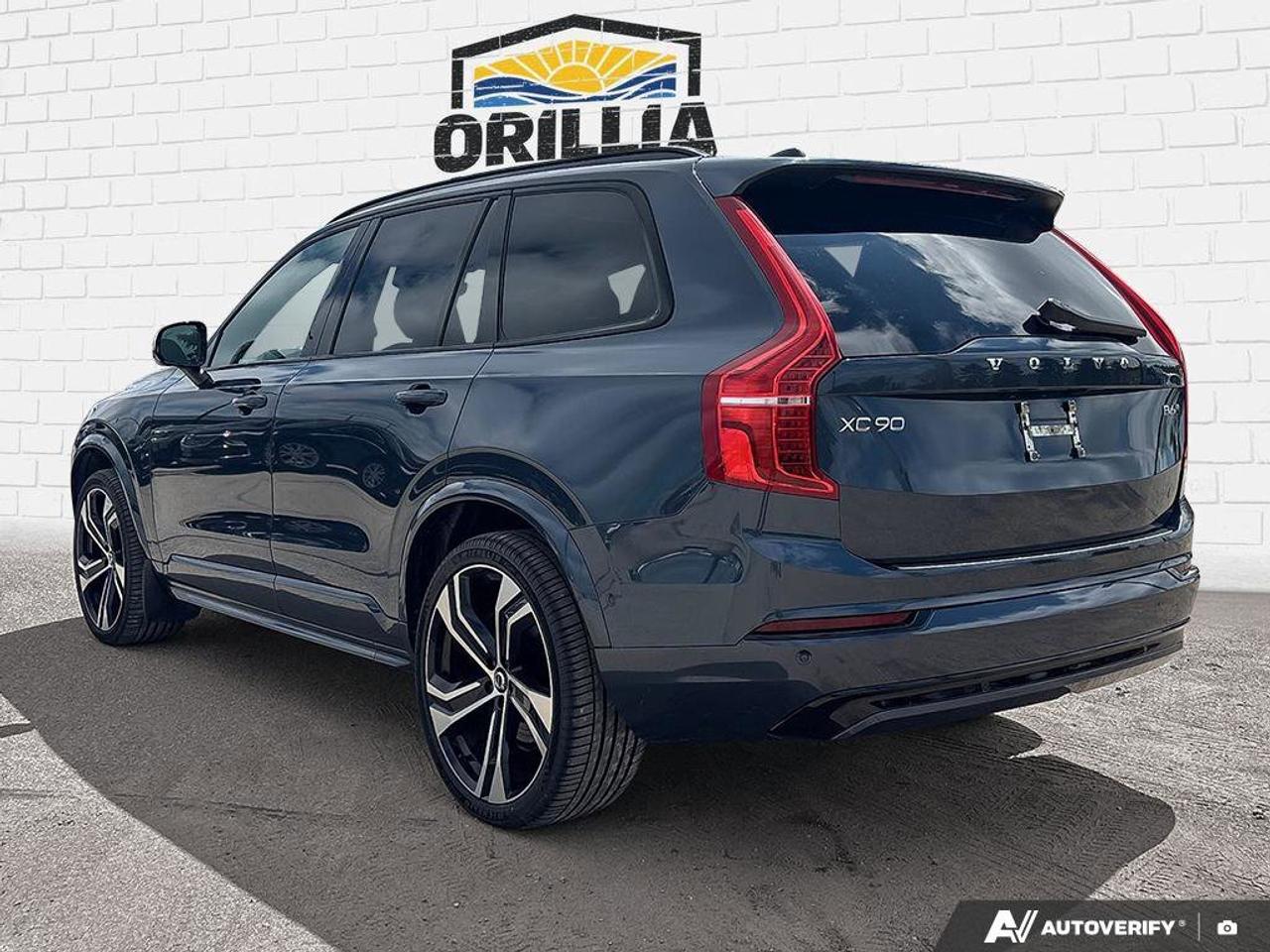 2023 Volvo XC90 Ultimate Dark Theme | Panoramic Sunroof | Leather Photo
