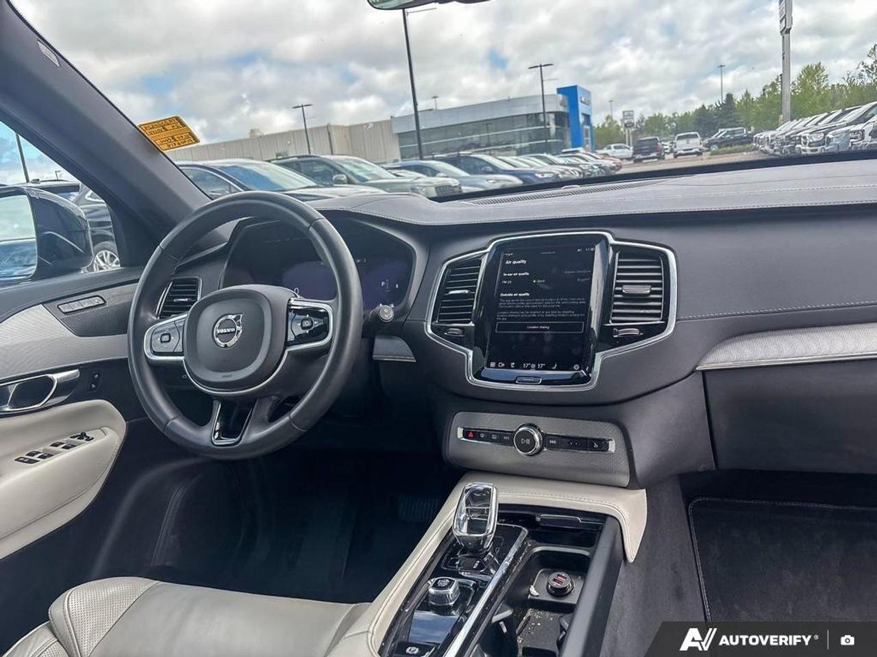 2023 Volvo XC90 Ultimate Dark Theme | Panoramic Sunroof | Leather Photo