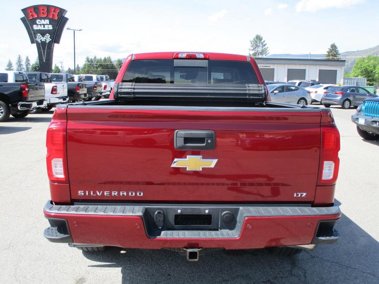 2018 Chevrolet Silverado 1500 LTZ Crew Cab 4x4 Photo