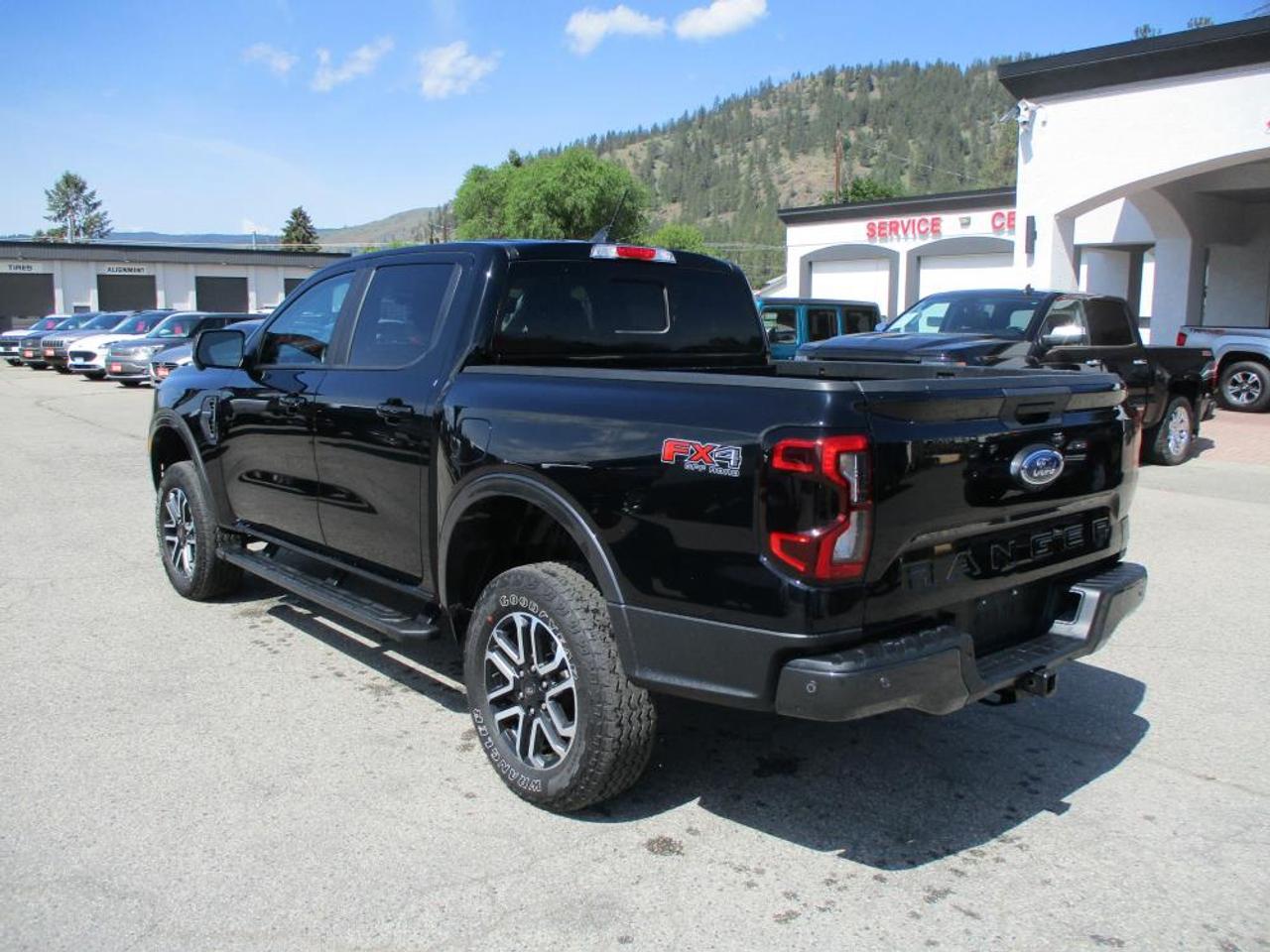 2024 Ford Ranger LARIAT CREW CAB FX4 - Photo #6