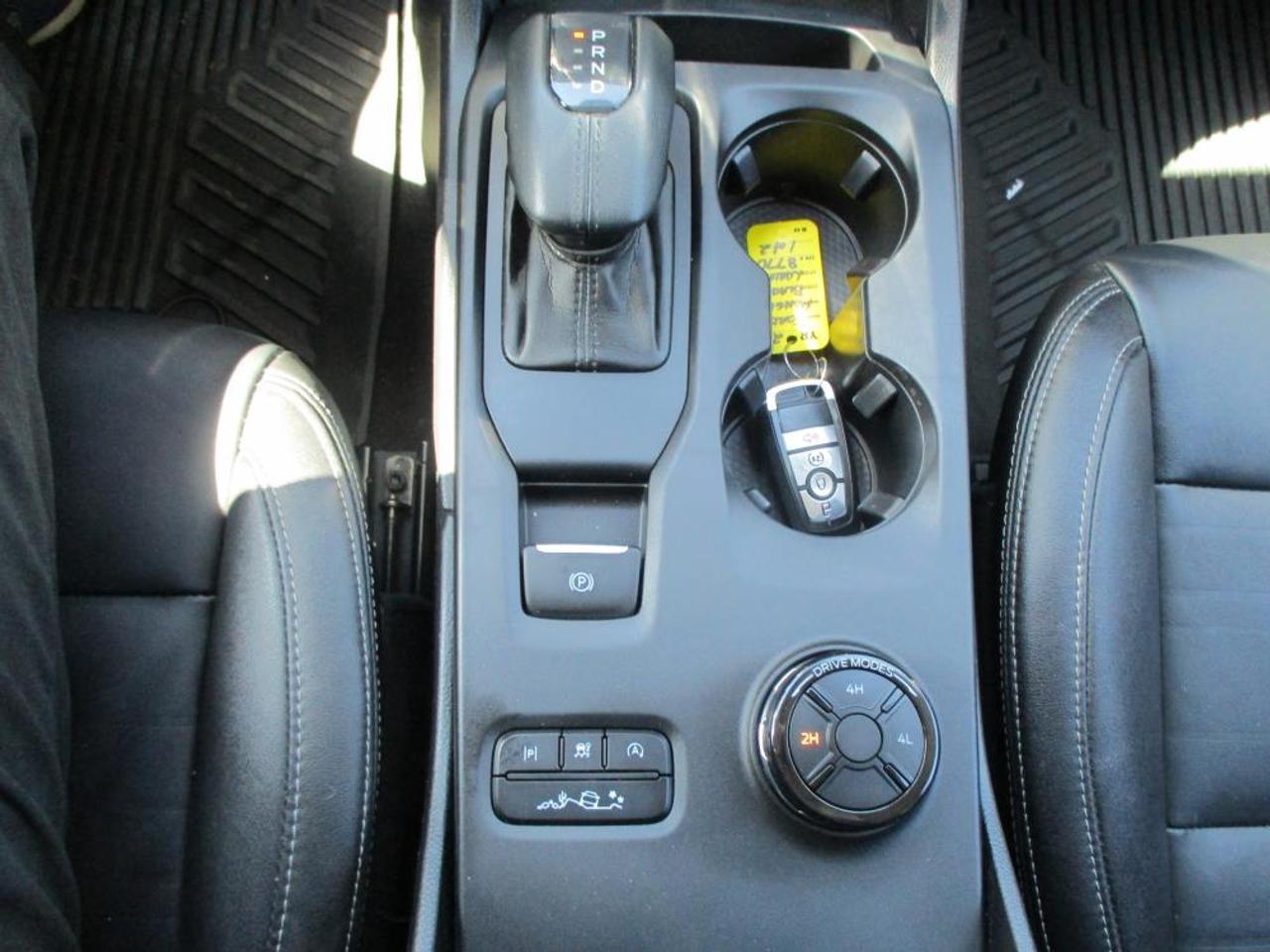 2024 Ford Ranger LARIAT CREW CAB FX4 Photo