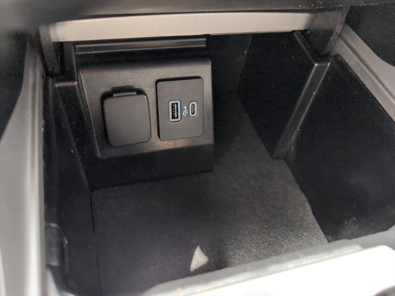 2023 Ford Explorer XLT w/Sport App. Pkg  **CLEAN CARFAX** Photo