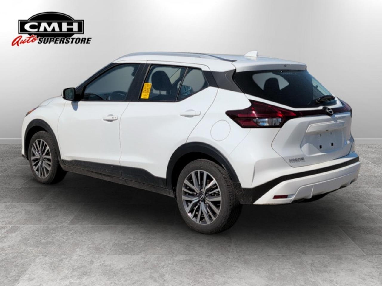 2025 Nissan Kicks Play SV Photo