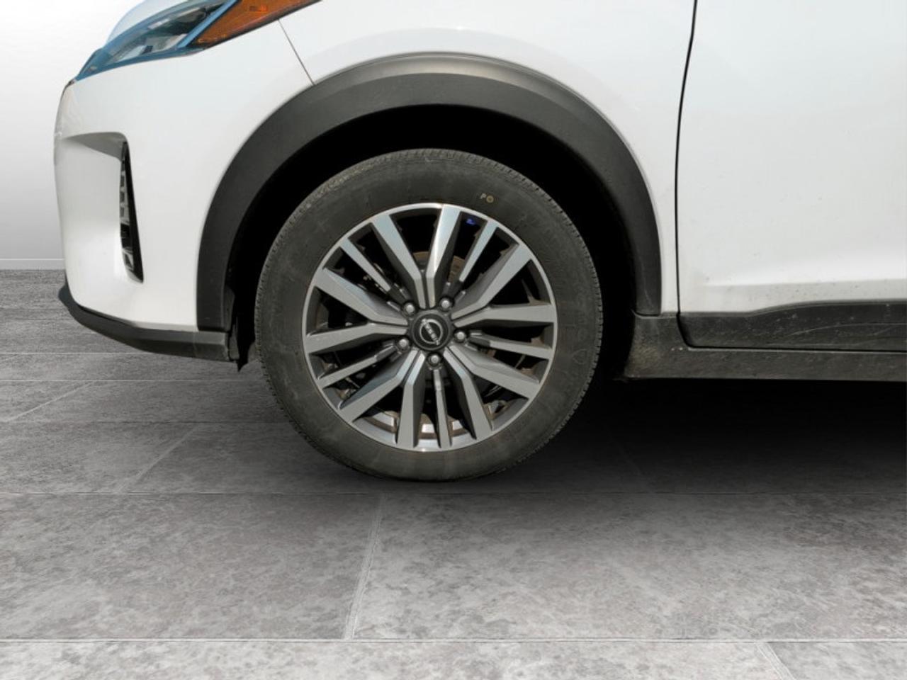 2025 Nissan Kicks Play SV Photo
