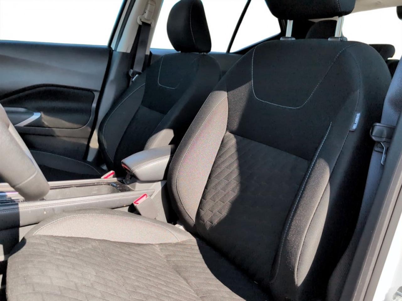 2025 Nissan Kicks Play SV Photo