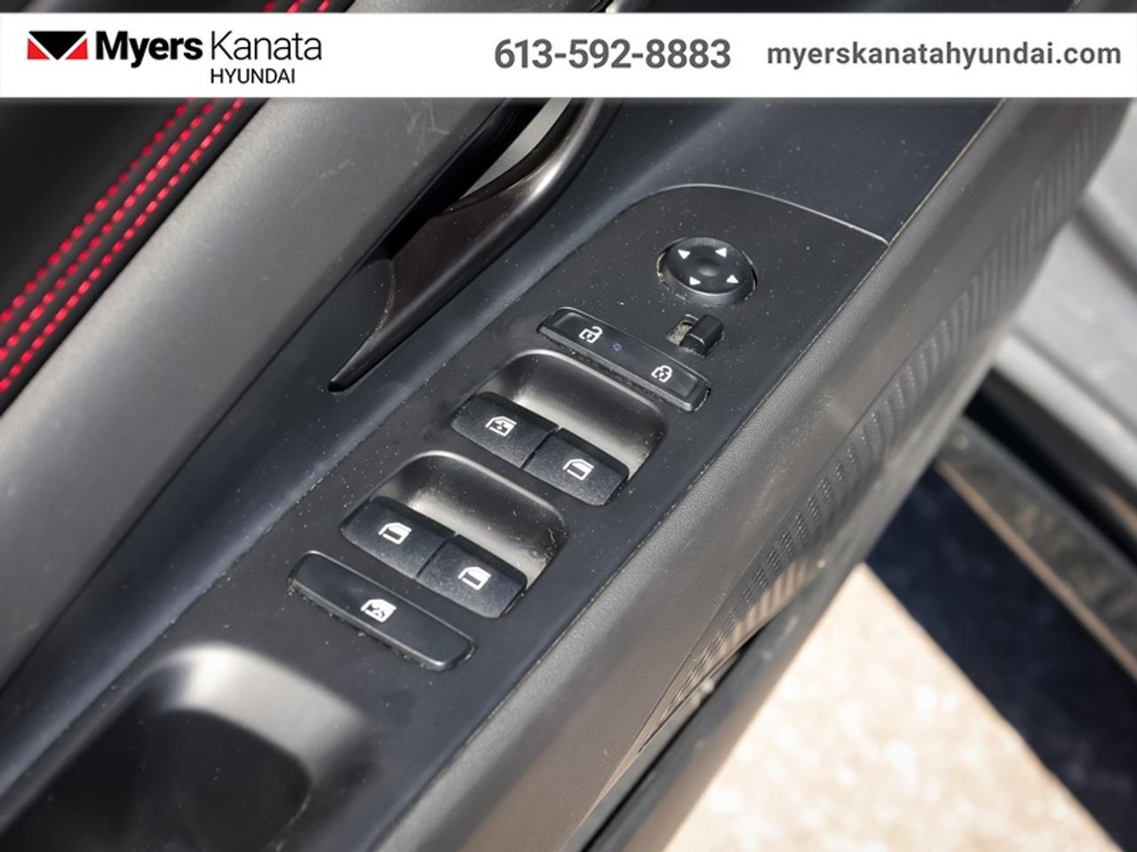 2025 Hyundai Elantra N Line Ultimate DCT  - Leather Seats Photo