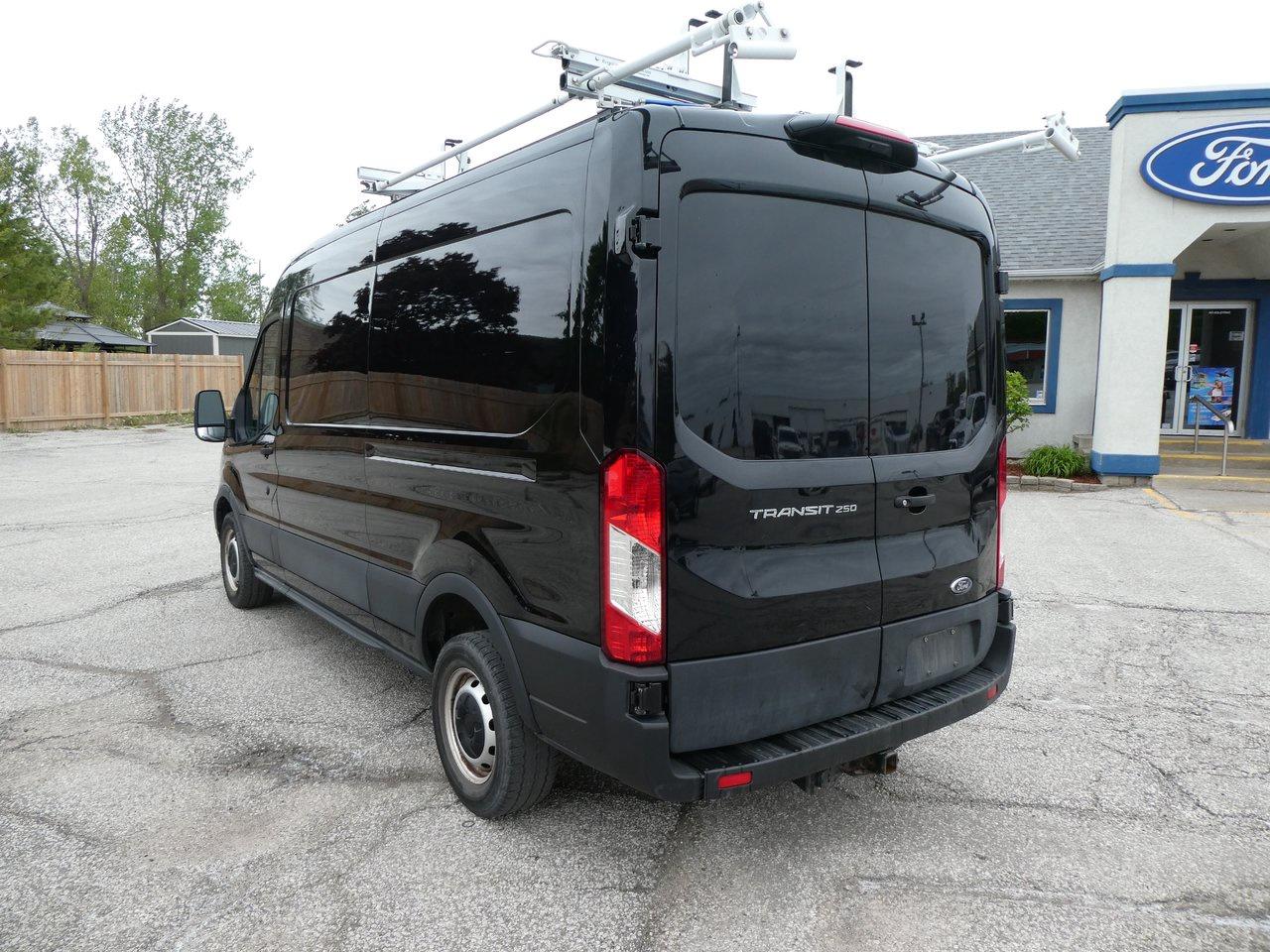 2023 Ford Transit 250 Base | Backup Cam | Cruise | Photo2