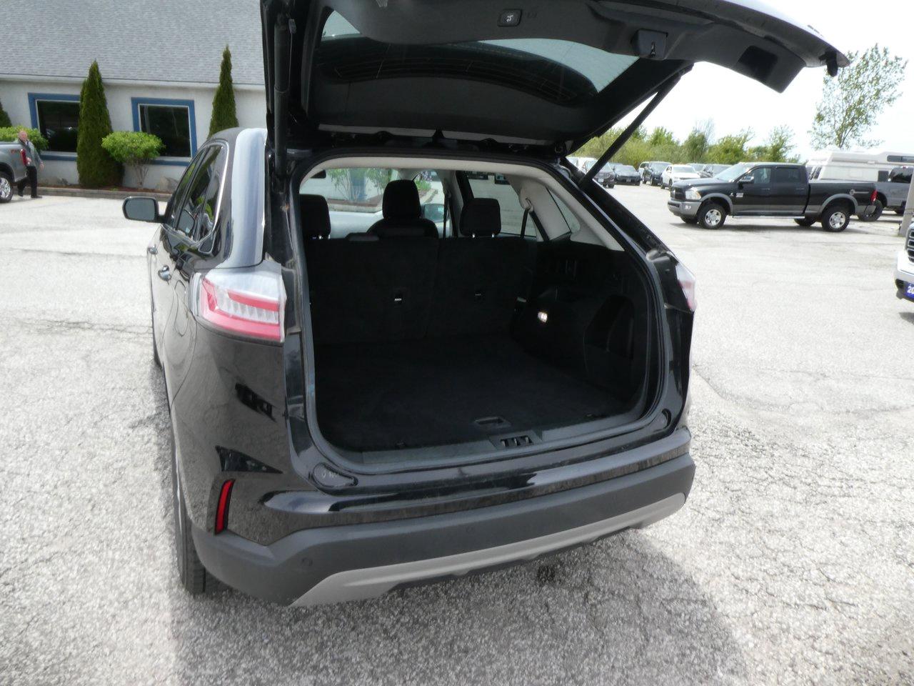 2023 Ford Edge SEL | Heated Seats | Backup Cam | Photo