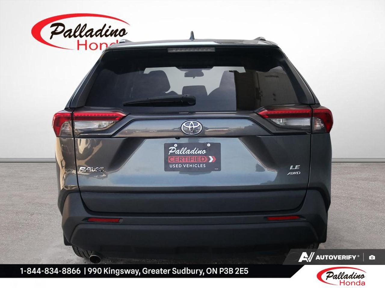 2019 Toyota RAV4 LE Photo4