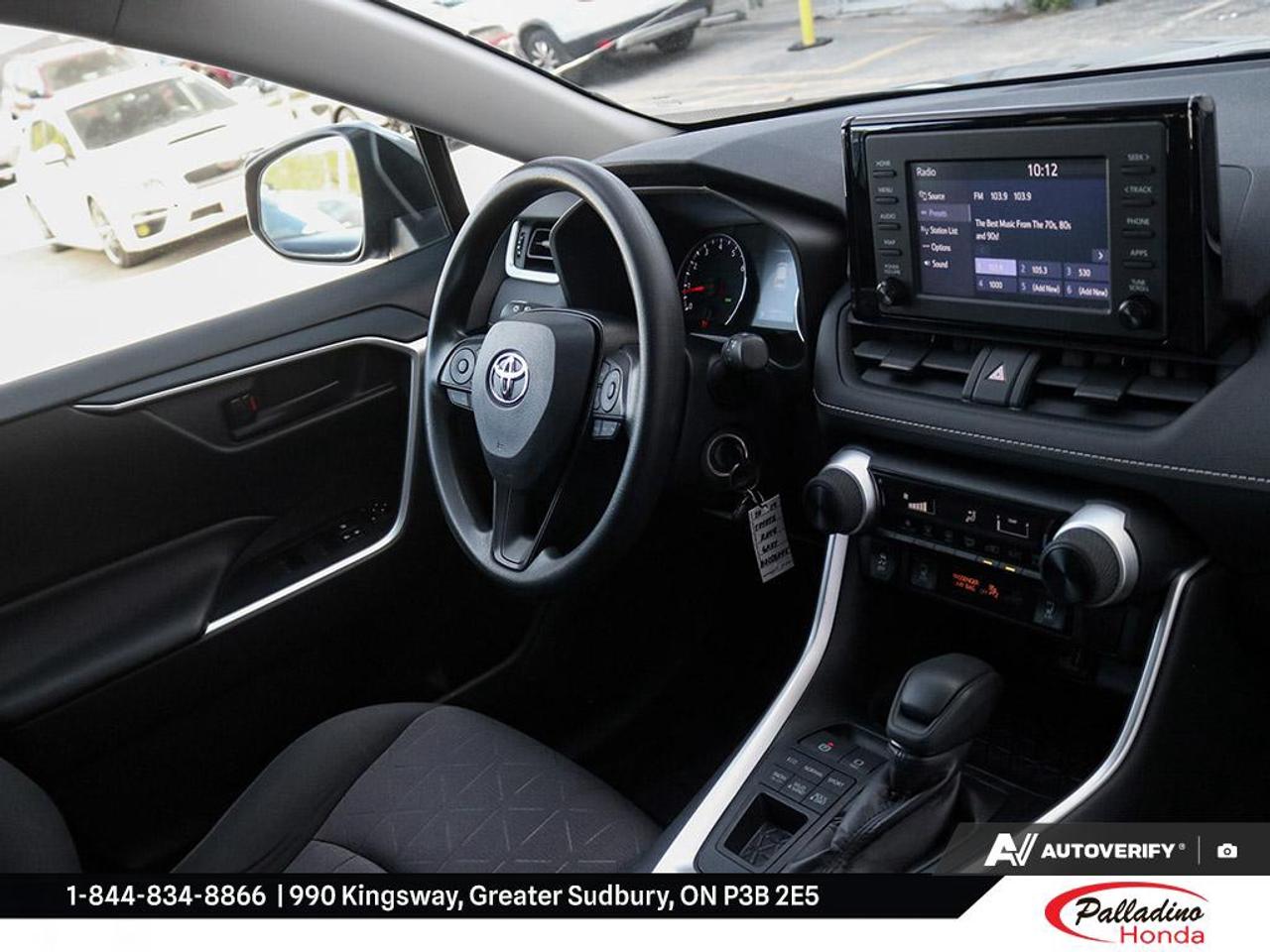 2019 Toyota RAV4 LE Photo