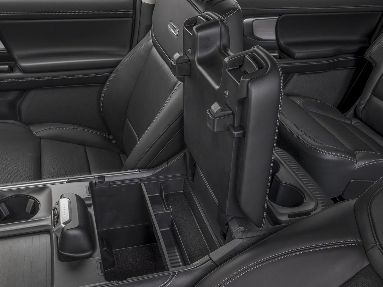 2026 Ford Expedition Platinum Max Photo