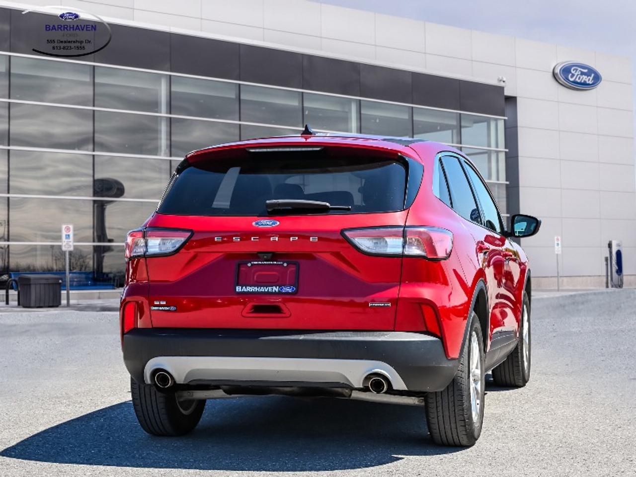 2022 Ford Escape SE Hybrid Photo3