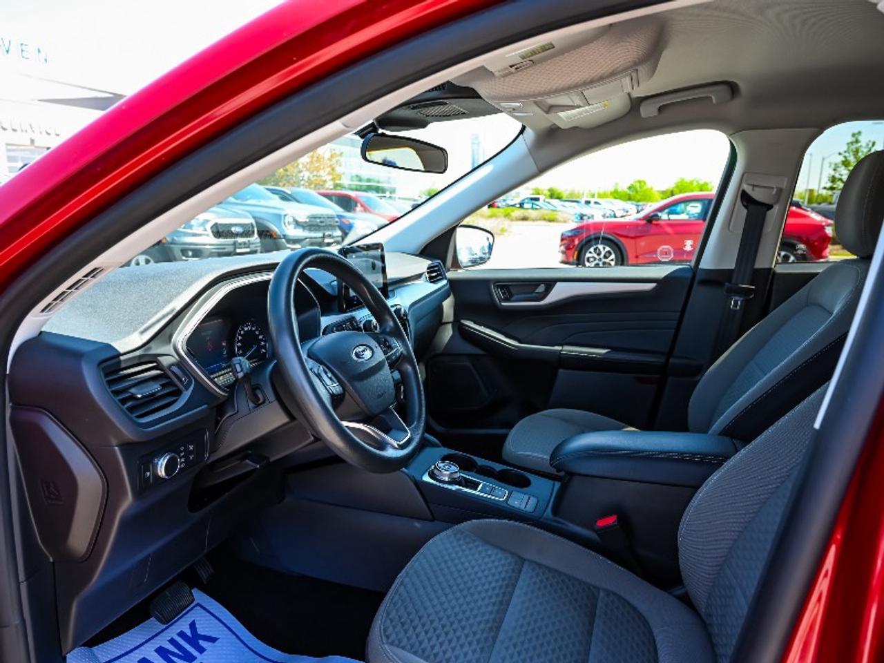 2022 Ford Escape SE Hybrid Photo
