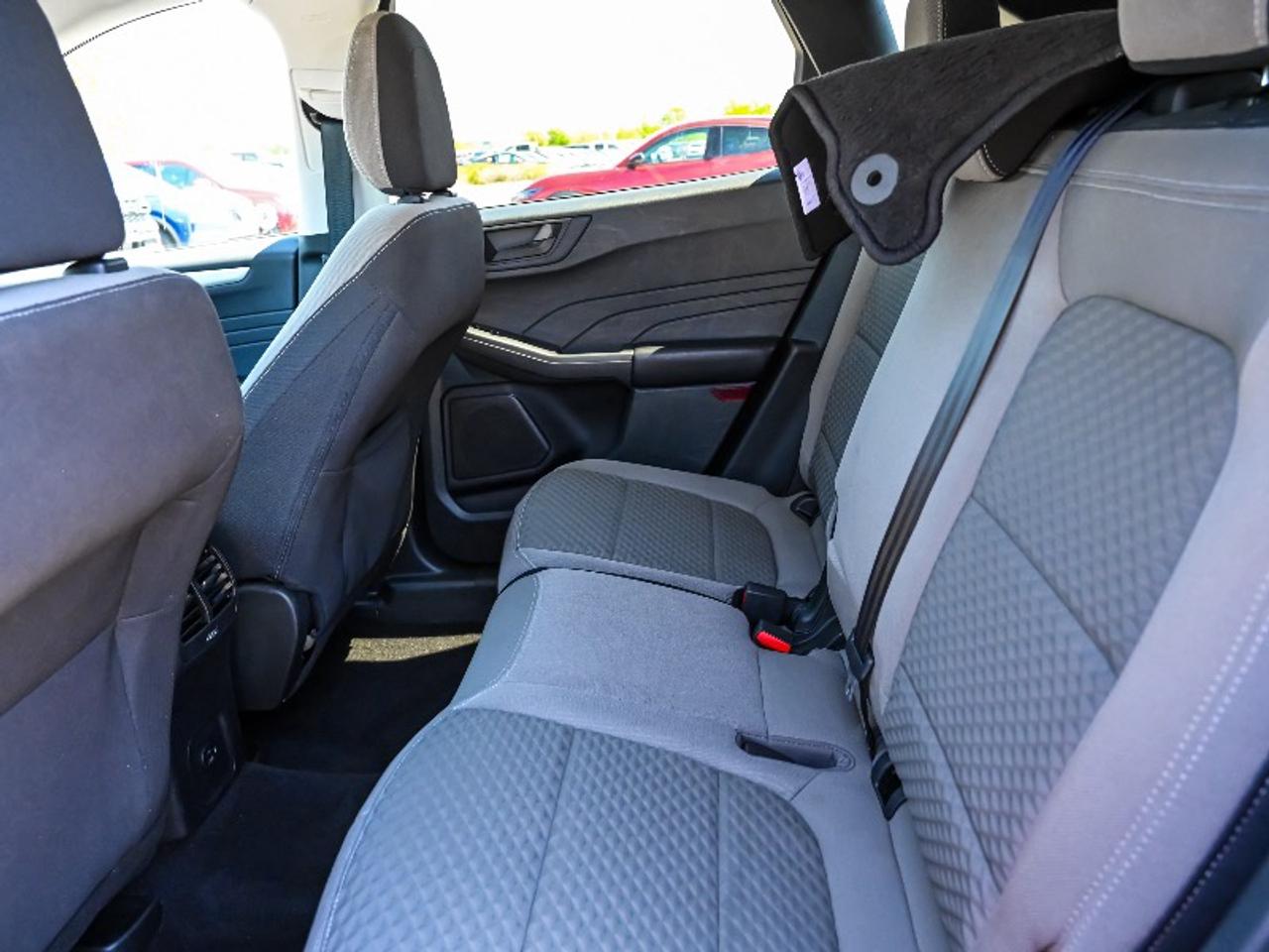 2022 Ford Escape SE Hybrid Photo