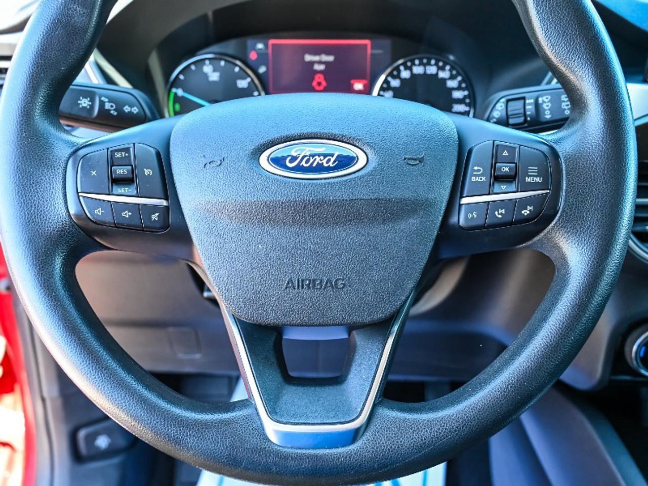 2022 Ford Escape SE Hybrid Photo